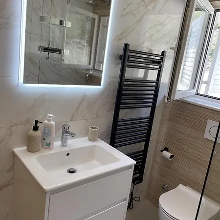 Magdales Apartment Omis