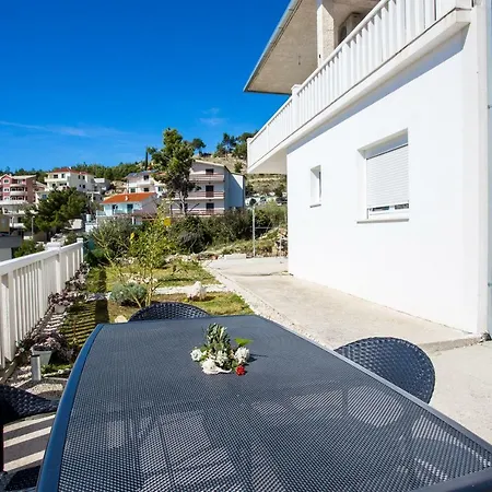Magdales Apartment Omis